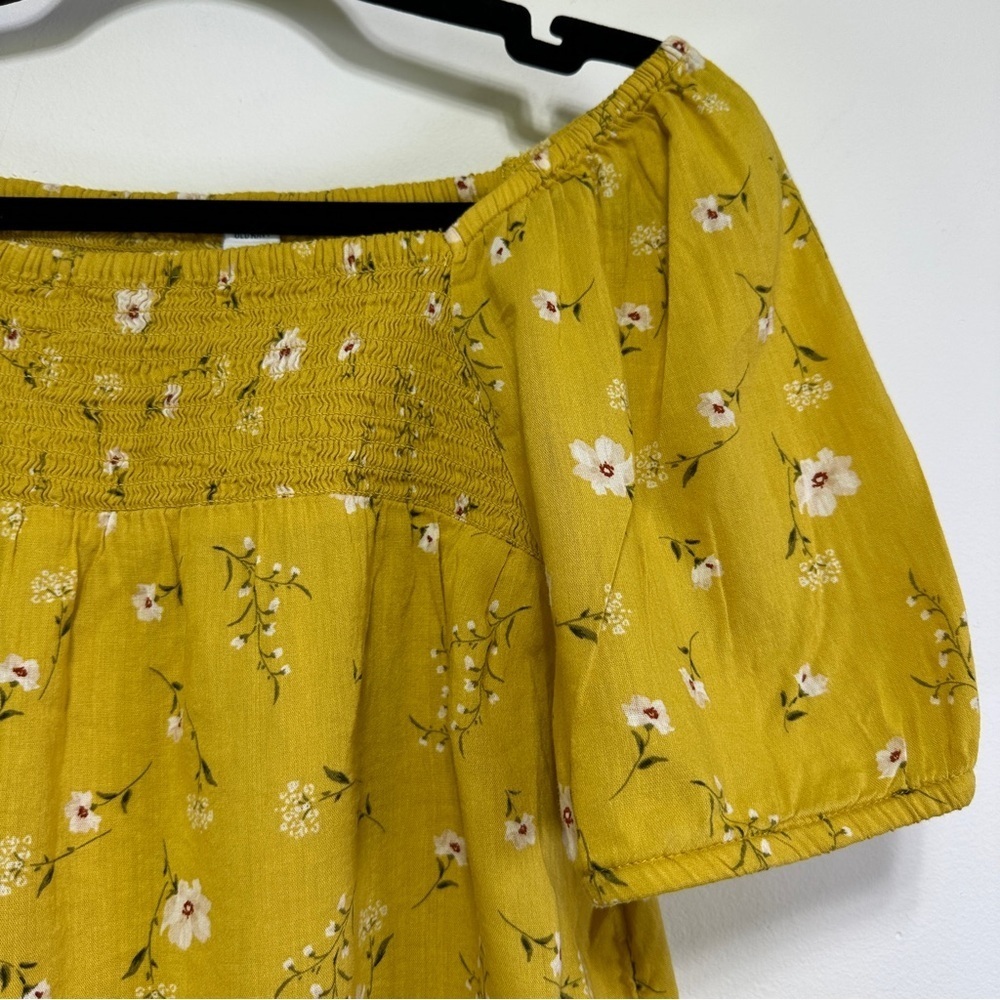 Old Navy | Yellow Floral Print Smocked Swing Top | Size M - Picture 2 of 6